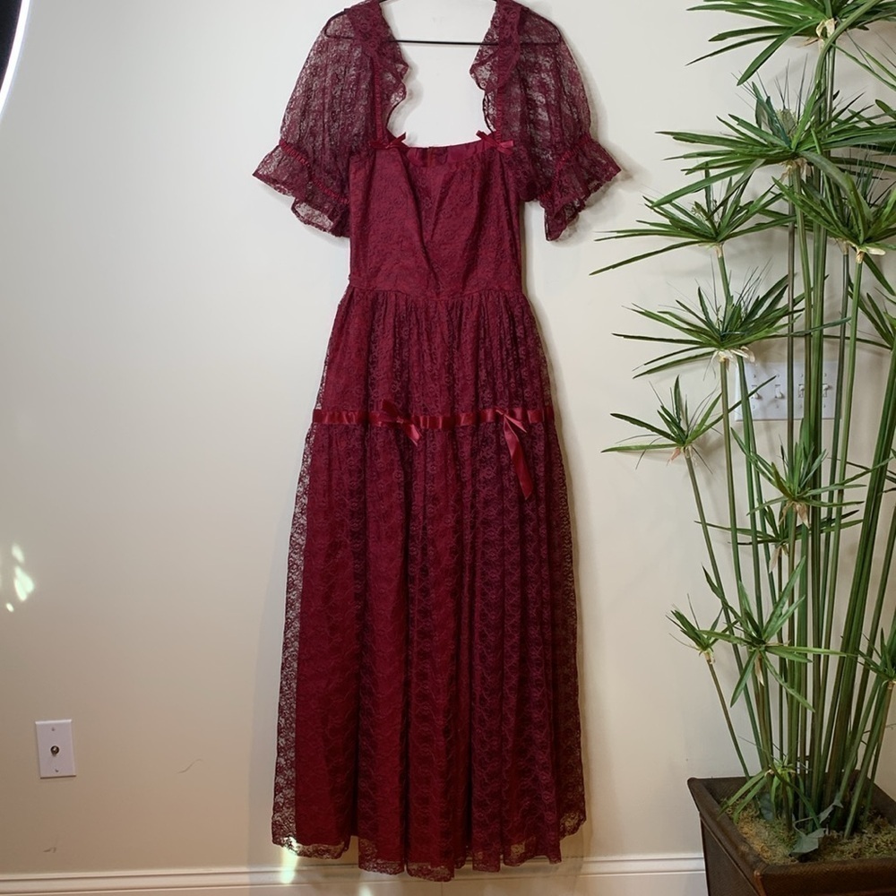 Vintage 70s 80s Crimson Lace Full Sweep Victorian Puff Sleeves Petticoat Gown S - Picture 3 of 17